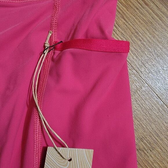 Hoka One One Performance Capri Leggings Pants Women's Size Small Pink Grey New - Picture 9 of 13